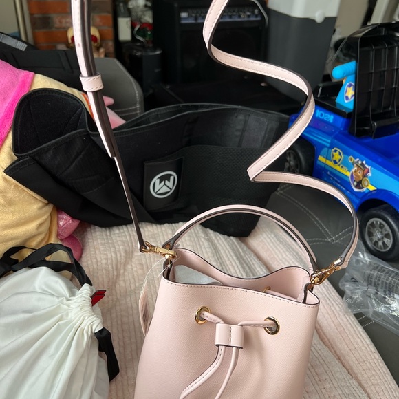 Michael kors bucket bag - Picture 6 of 6